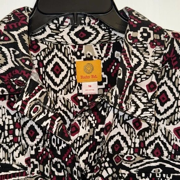 Ruby Rd. Geometric Print Jacket - Picture 2 of 5